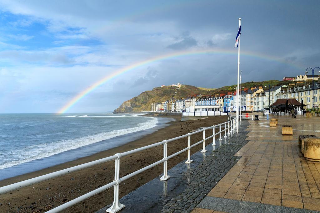 Sea View Ar Lan Y Mor Luxury Apartment Aberystwyth Exteriör bild